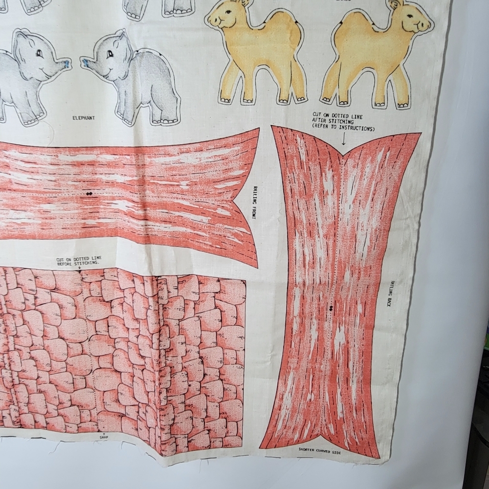 Springs Industries Noahs Ark Cut and Sew Panel With Animals New - Picture 7 of 16